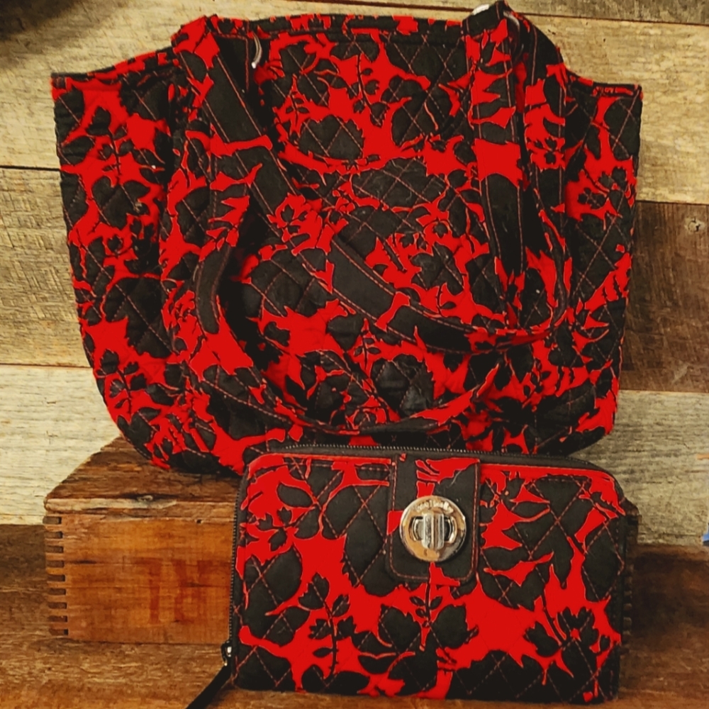 Vera Bradley Glenna with matching turn key  RFID Wallet